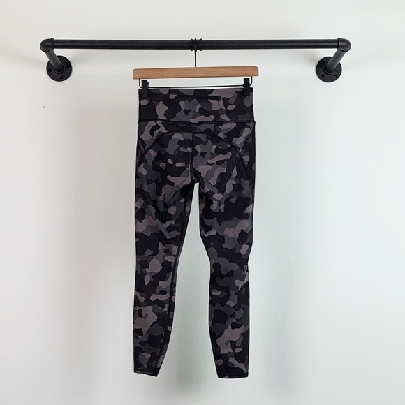 Athleta Lightning Camo 7/8 High Rise Tights Leggings Black/Green - Picture 7 of 8